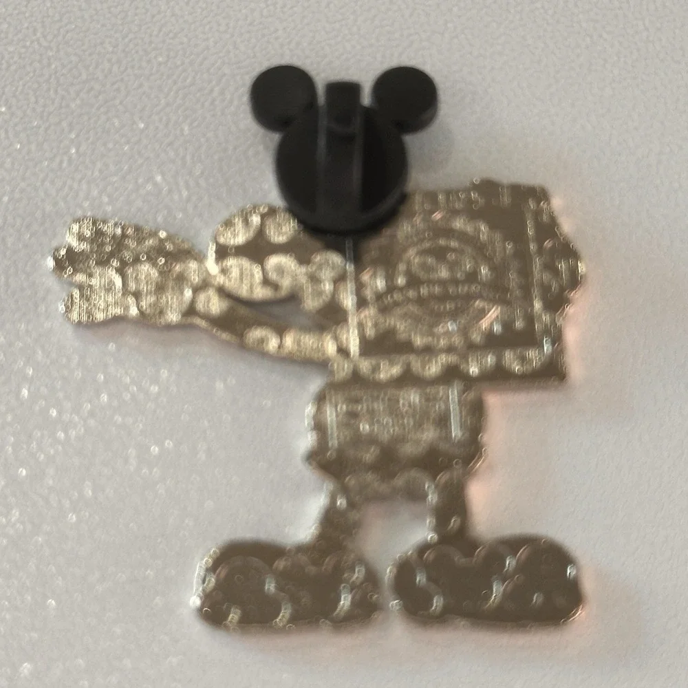 MICKEY MOUSE -‎ CLASSIC DESIGN - COLLECTIBLE PIN - BRAND NEW - DISNEY HP603